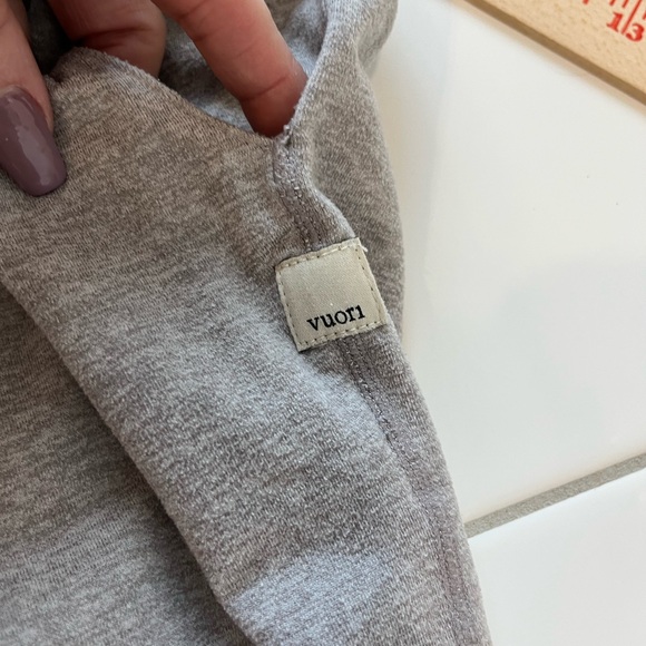 Vuori Light Gray Women's Jogger Pants - Picture 2 of 7